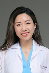 Pediatric dentist - Dr. Holly Fadie DMD