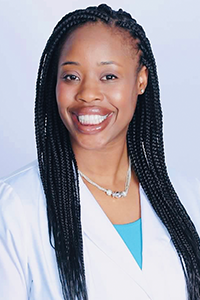 Pediatric dentist - Dr. Holly Fadie DMD